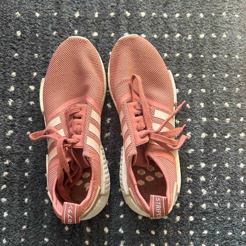 Adidas NMD R1 - Picture 2 of 3